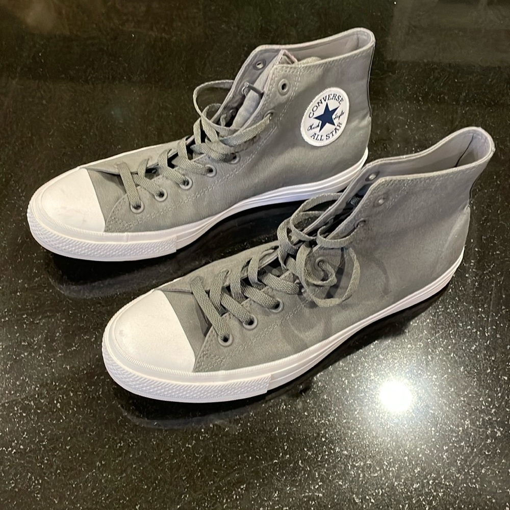 Converse Chuck Taylor 2 Size 11 Gray